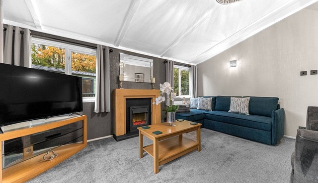 Firgarth Lodge - sleeps 6 guests in 3 bedrooms