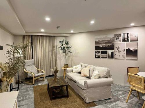 First Class Modern Suite in City Hub Baguio City with generator