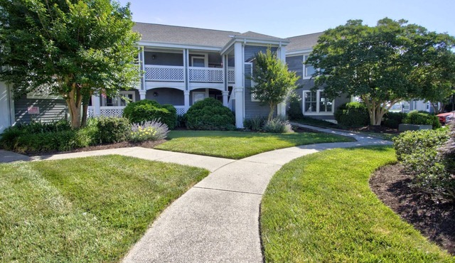First Floor, 2 BD, 2 BA Condo, Bayside Views, Pool, Tennis, and Many Free Activities!