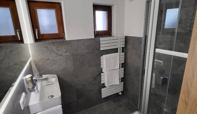 First floor apartment (71 sqm) with tiled stove for 4 people