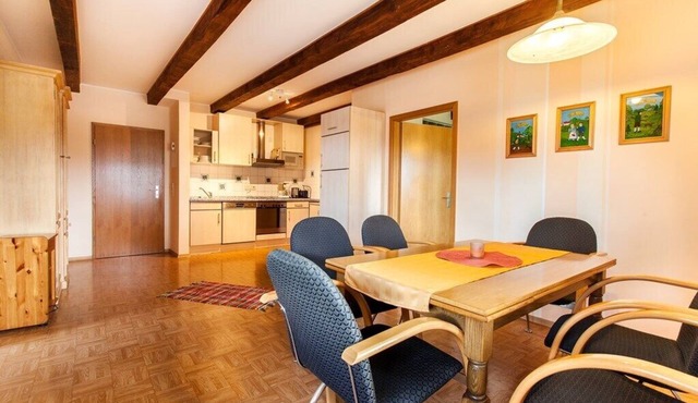 First floor apartment (85sqm) with south-facing balcony and infrared sauna