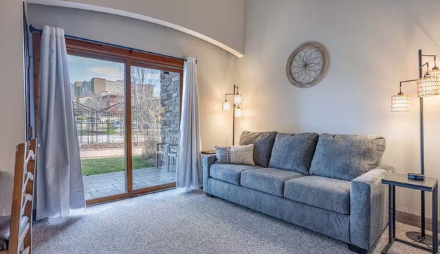 First Floor Room - Pet Friendly!