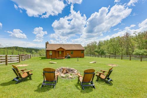 Fish, Hike, Hunt: Secluded Cabin in Doe Hill!