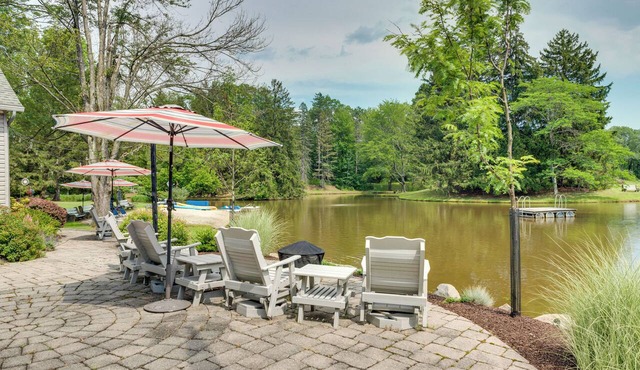 Fish & Hike: Lakeside Poconos Retreat, Unit 3