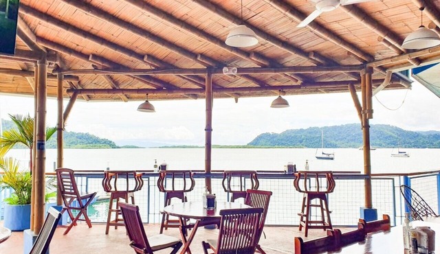 Fish Hook Marina & Lodge