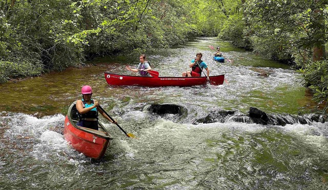 Fishing, Swimming, Kayaking, Hot Tub, Dog Friendly