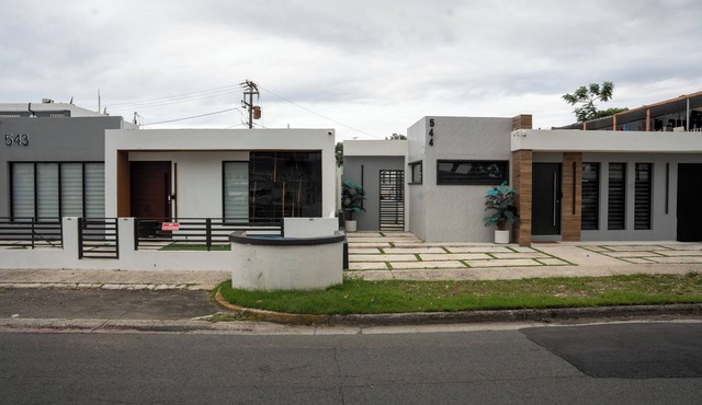 Five-Minute Elegance: Spacious Side-by-Side Homes