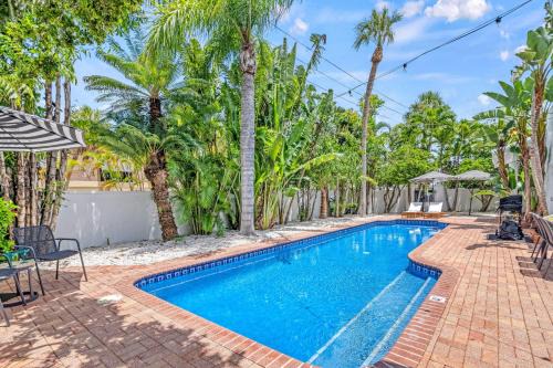Five Palms - 354