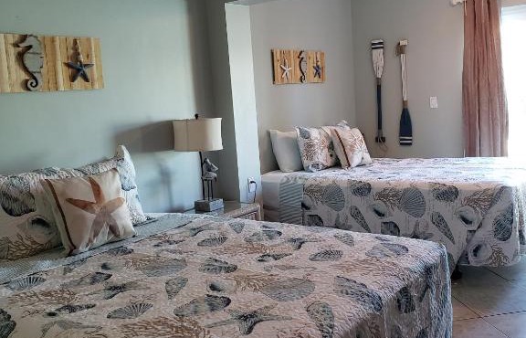 Five Palms Suite 102 - Daily - Weekly - Monthly