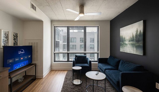Five Points South | Spacious 2BR w/2 Queens D5