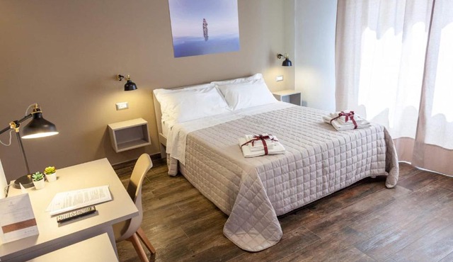 Five Rooms Brolo