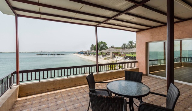Flamingo Beach Hotel