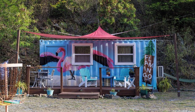 Flamingo Grove Glamping Site with AC
