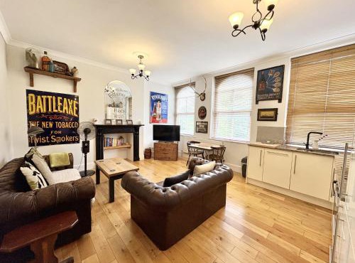 Flat 1