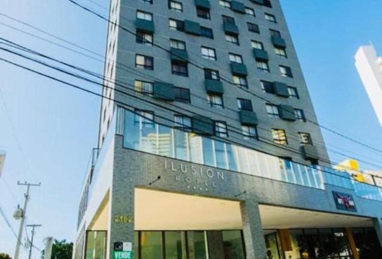 Flat 708 no Hotel Ilusion
