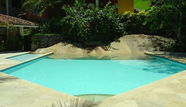 Flat Angra Paradise