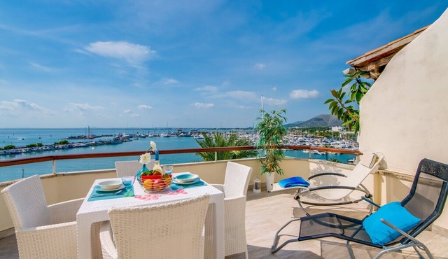 Flat Blue Attic Beach with Sea View Port Alcudia