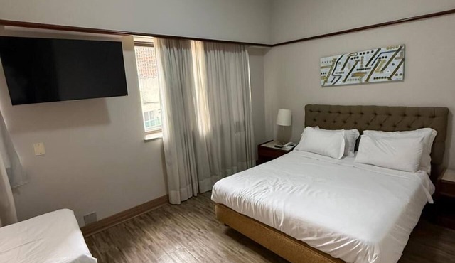 Flat completo a 500m da Faria Lima | RI233