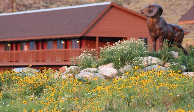 Flat Creek Inn