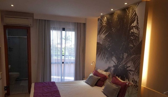 Flat Mercure Boulevard Side