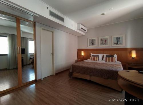Flat Moema Rouxinol
