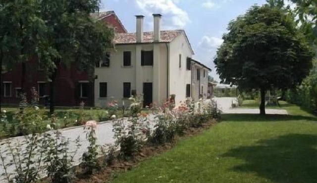 Flat 'Rose' with terrace