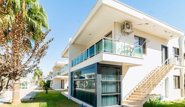 Flat w Pool and Balcony Near Lara Beach in Antalya