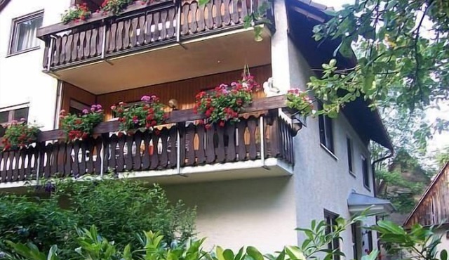 Flat with garden, barbecue and terrace