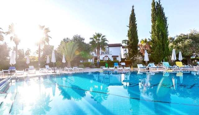 Flat with Shared Pool and Nature View in Kyrenia