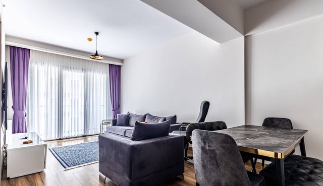 Flat with Stunning View Balcony 4 min to Coast