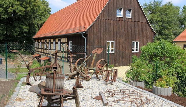 Flat with terrace in renovated half-timbered courtyard