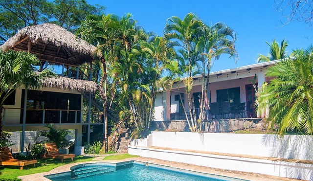 Flex House – Full Home with Pool and Guest House, Close to the Beach