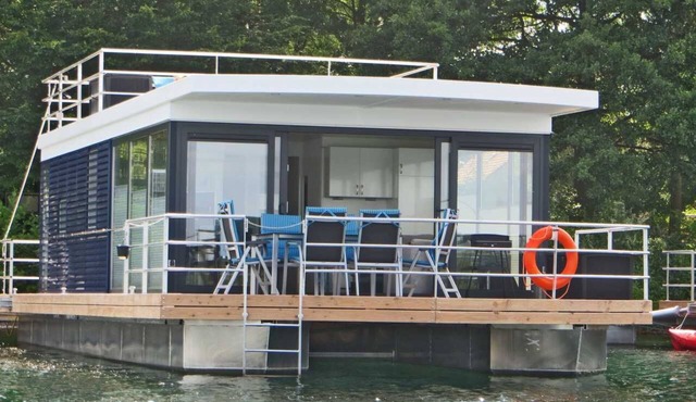 Floating 44 Komfortable Hausboote bei Xanten mit Tollem Seeblick