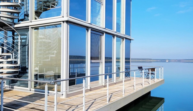 floating apartment rooftop