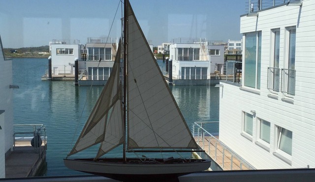 Floating Vacation Home "Antares One by Seeblick Ferien"