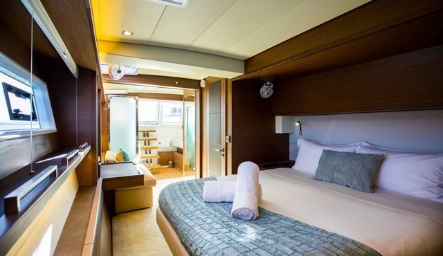 Floating Villa: All-Inclusive Yacht Vacation with Captain & Chef - 10 Guests