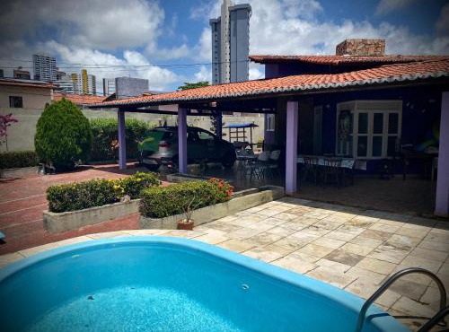 Flor de Ipê Hostel