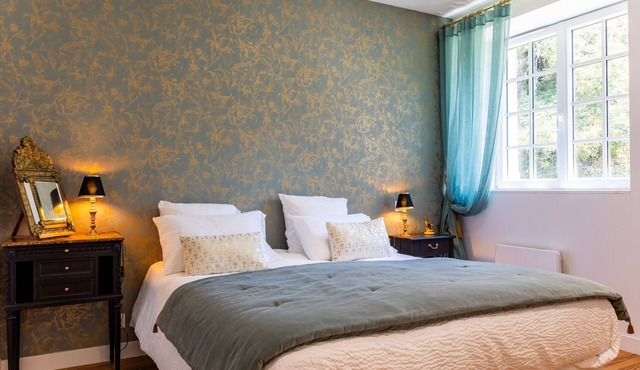 Florence Room — Italian Elegance & Modern Comfort