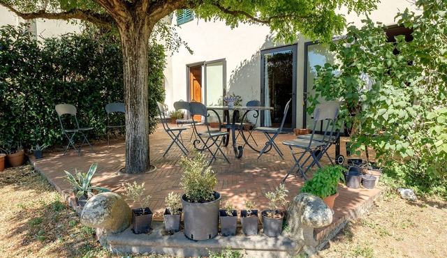 Florentine Escape Immersed in Nature
