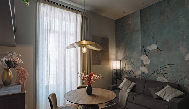 Floris Apartment