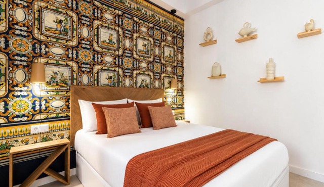 FLORIT FLATS - The Ceramic Suites - Free Bikes Included