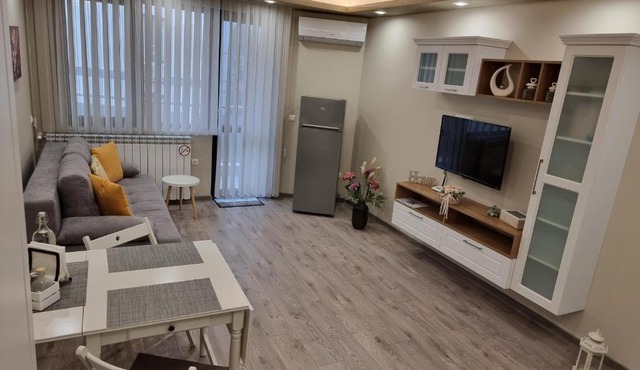 Flowers Apartment