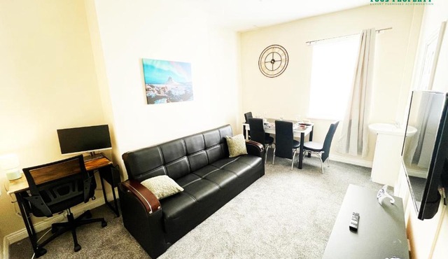 Fogs Property - Darlington City Apartments