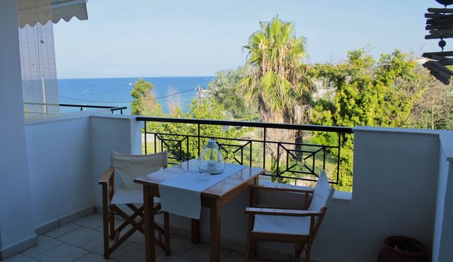 Fokais Beach Apartment
