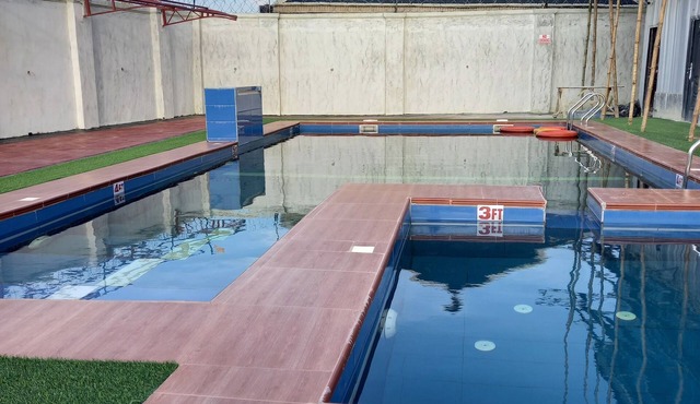 Fomzy mega hotel