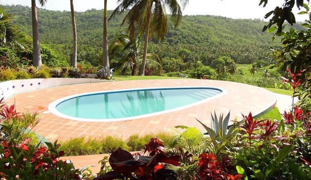 Fond Bay Suites Lc