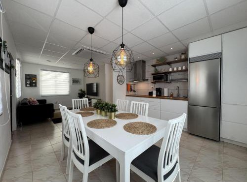 Fontana Sunset - Spacious 3BR Family Home