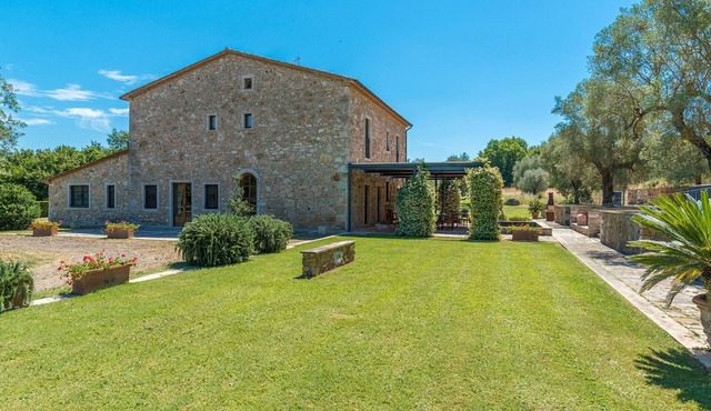 Fonte Cannella 12+4, Emma Villas