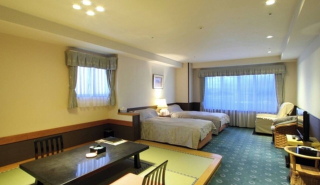For 4 people Modern JapaneseWestern style room /Nishimuro District Wakayama