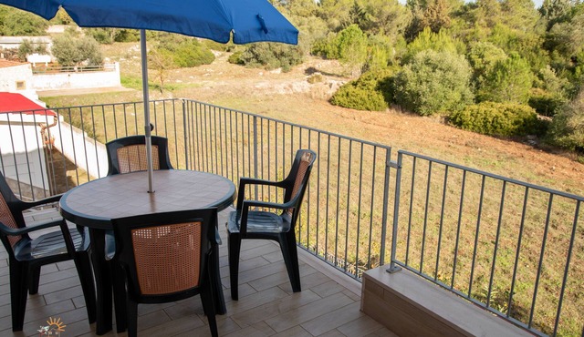 For couples, groups or families, it offers hospitality for up to 7 people